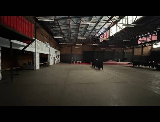 2,380M² WAREHOUSE TO LET IN PRETORIA WEST